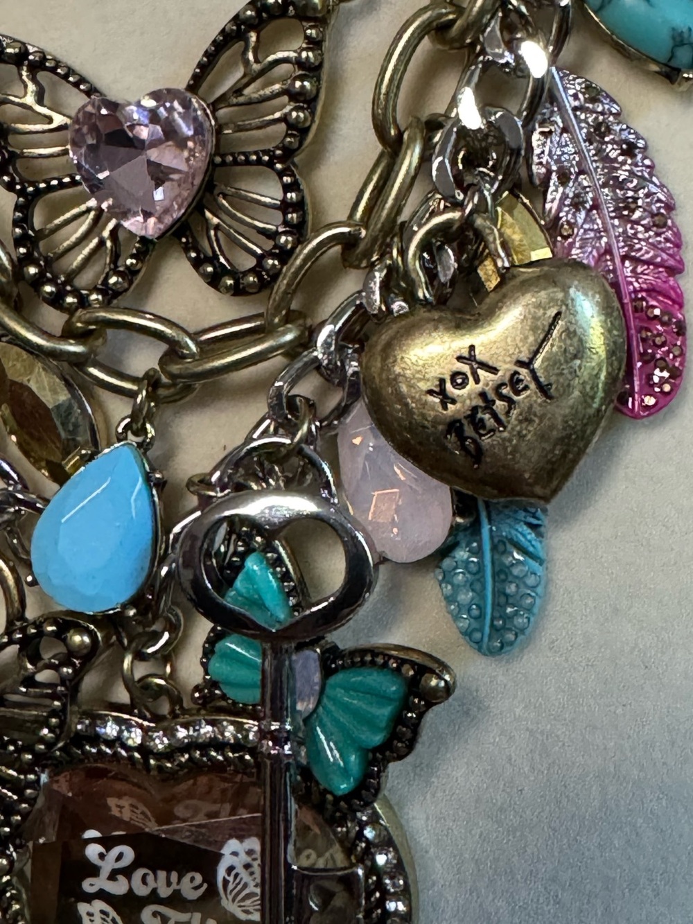 BETSEY JOHNSON Multi-Layer Butterflies Keys Heart Pendant Charm Necklace - Picture 3 of 10